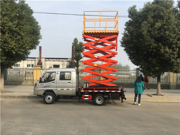 汽油款唐駿10米升降平臺車