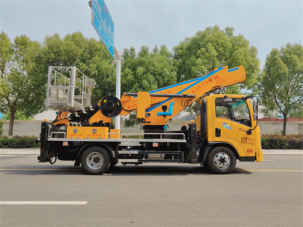 國六 大運28米高 空 作 業 車