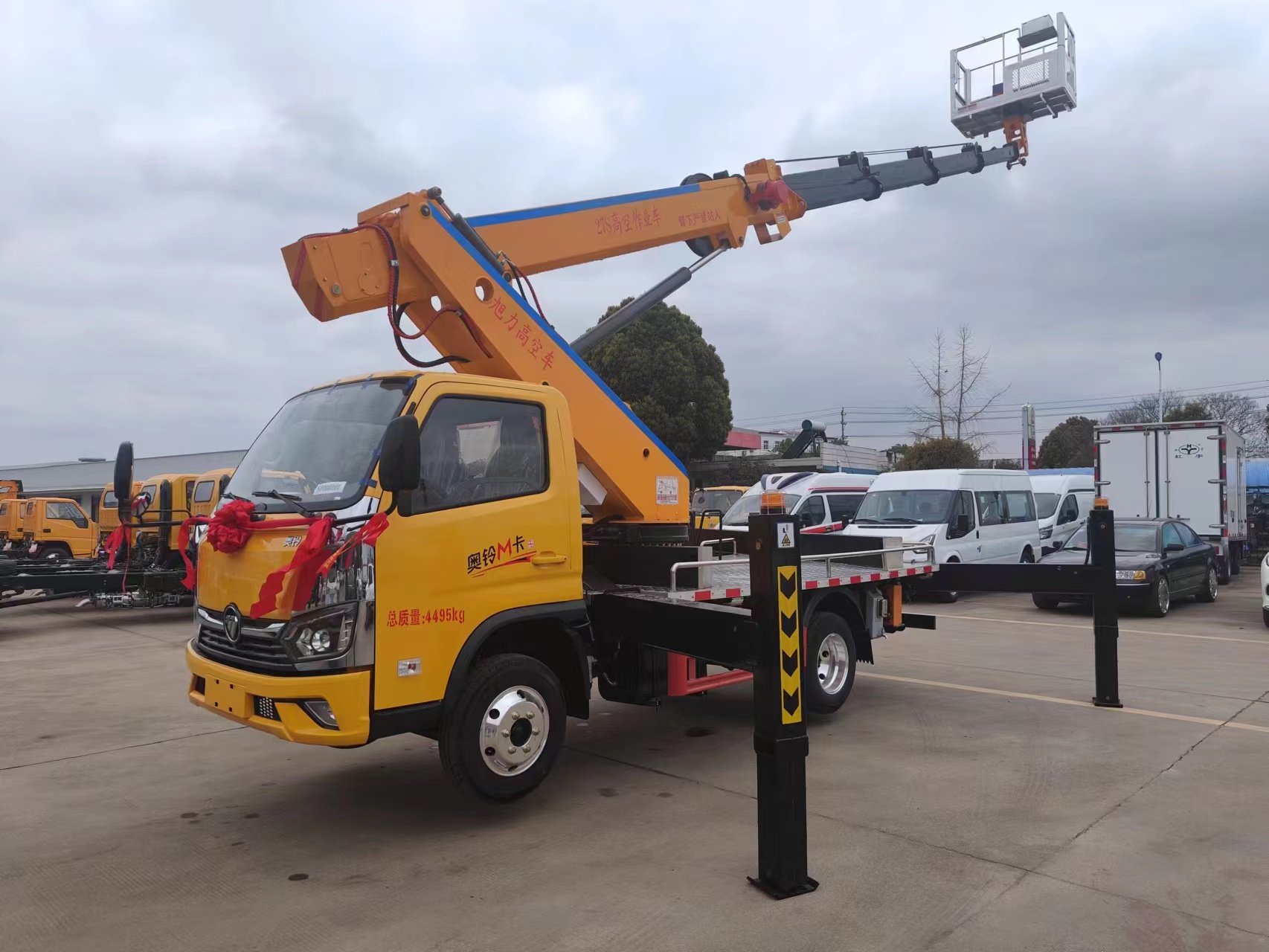 國六 福田奧鈴27米高 空 作 業 車